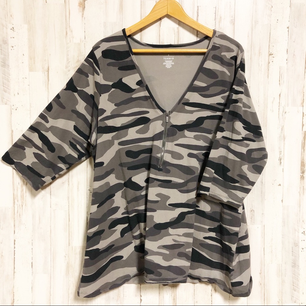 Torrid blouse size 5 camo